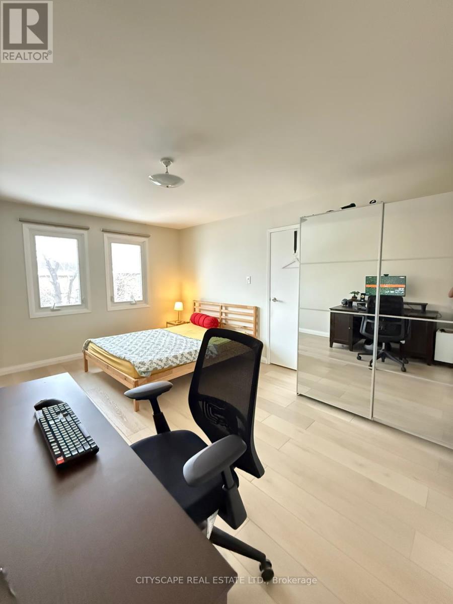 69 Woolenscote Circle, Toronto, Ontario  M9V 4R6 - Photo 20 - W12703554