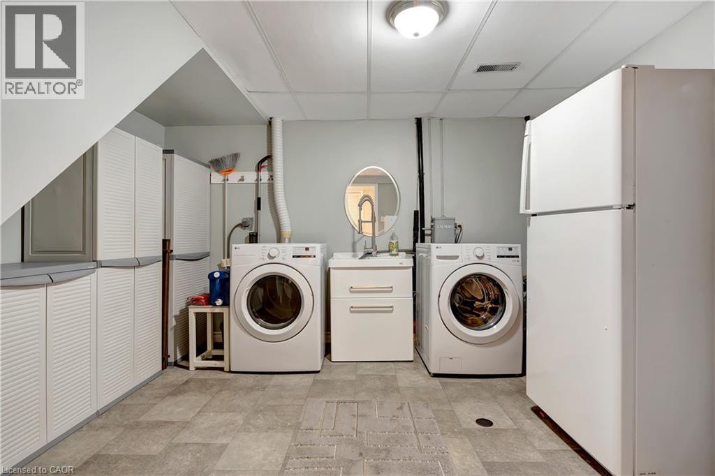 43 Summerhill Crescent, Kitchener, Ontario  N2N 2T4 - Photo 37 - 40799411