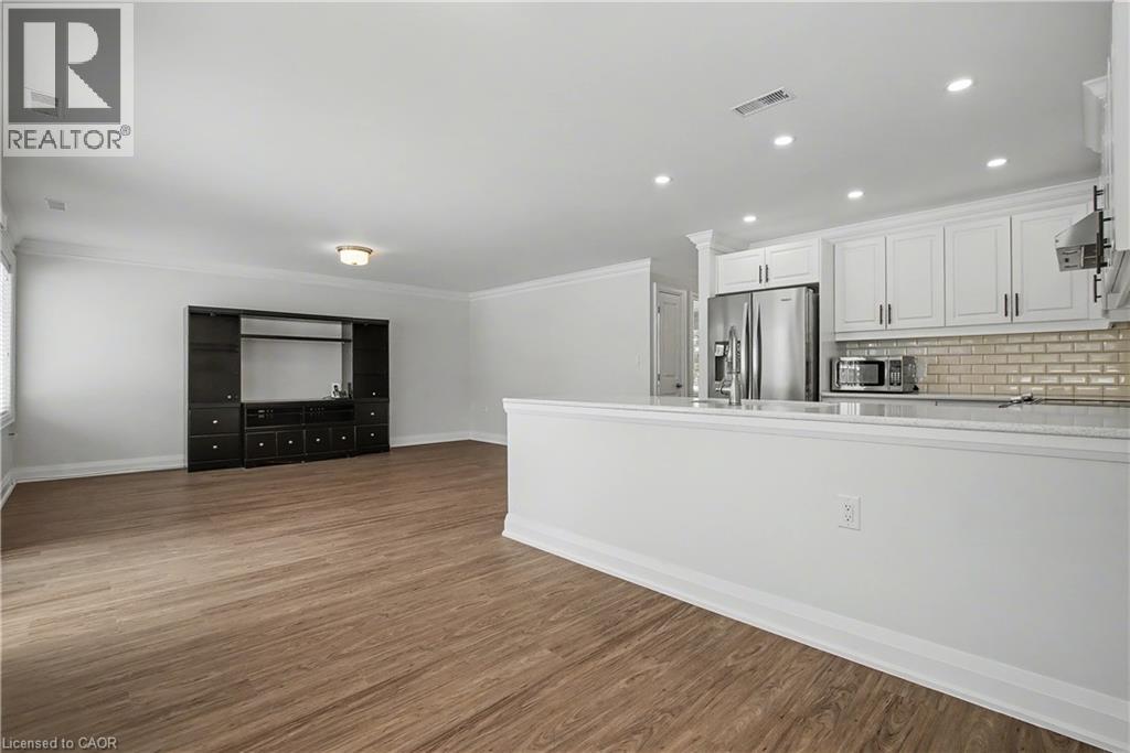 17 Monsignor Henkey Terrace, Hamilton, Ontario  L9B 2M2 - Photo 11 - 40797847