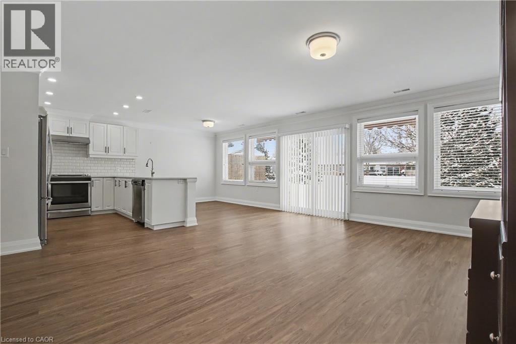 17 Monsignor Henkey Terrace, Hamilton, Ontario  L9B 2M2 - Photo 8 - 40797847