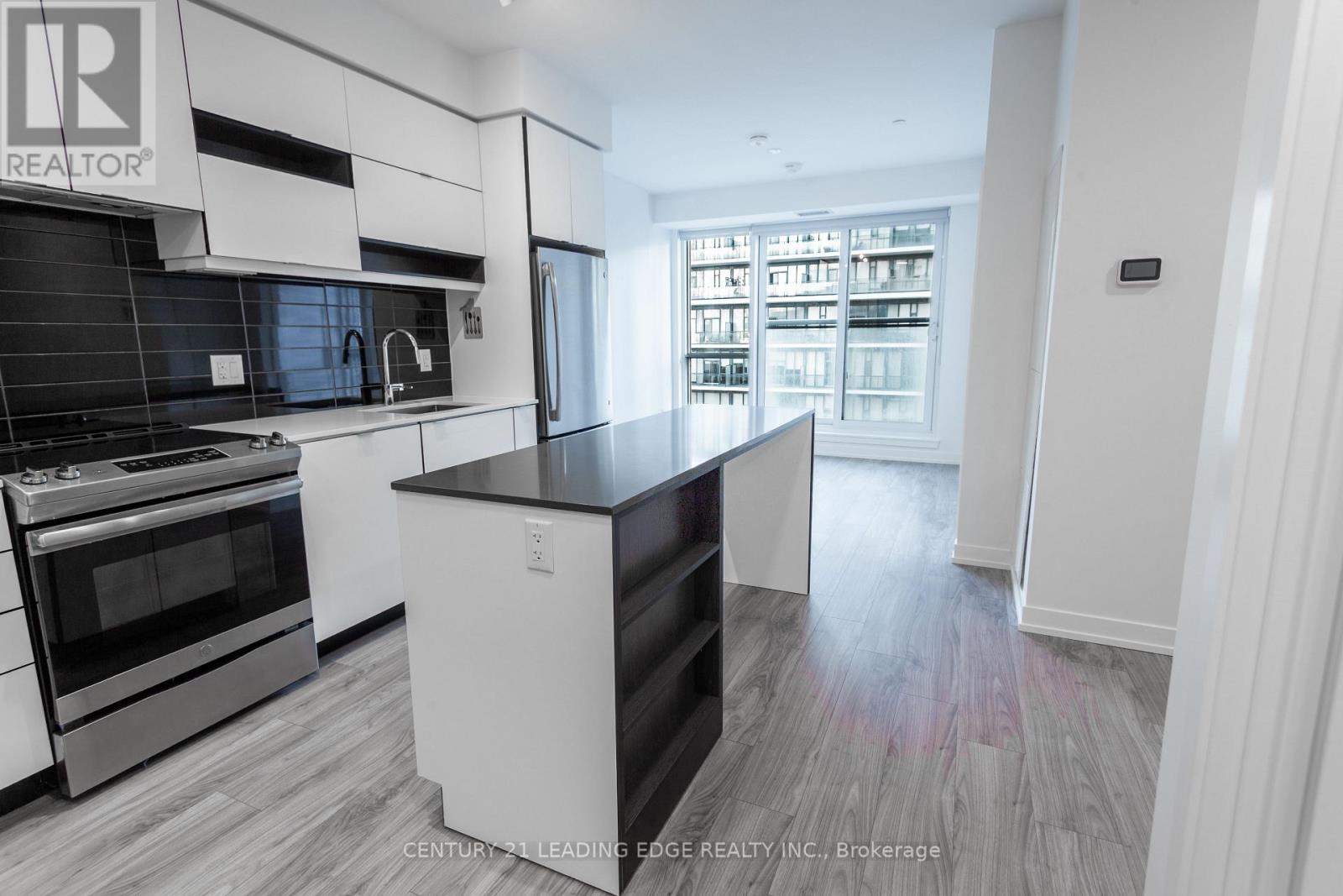 610 - 4065 Confederation Parkway W, Mississauga, Ontario  L5B 0L4 - Photo 4 - W12708928