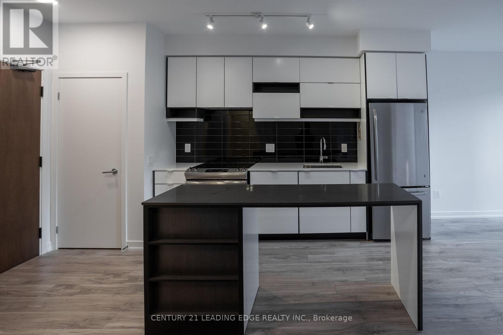 610 - 4065 Confederation Parkway W, Mississauga, Ontario  L5B 0L4 - Photo 7 - W12708928