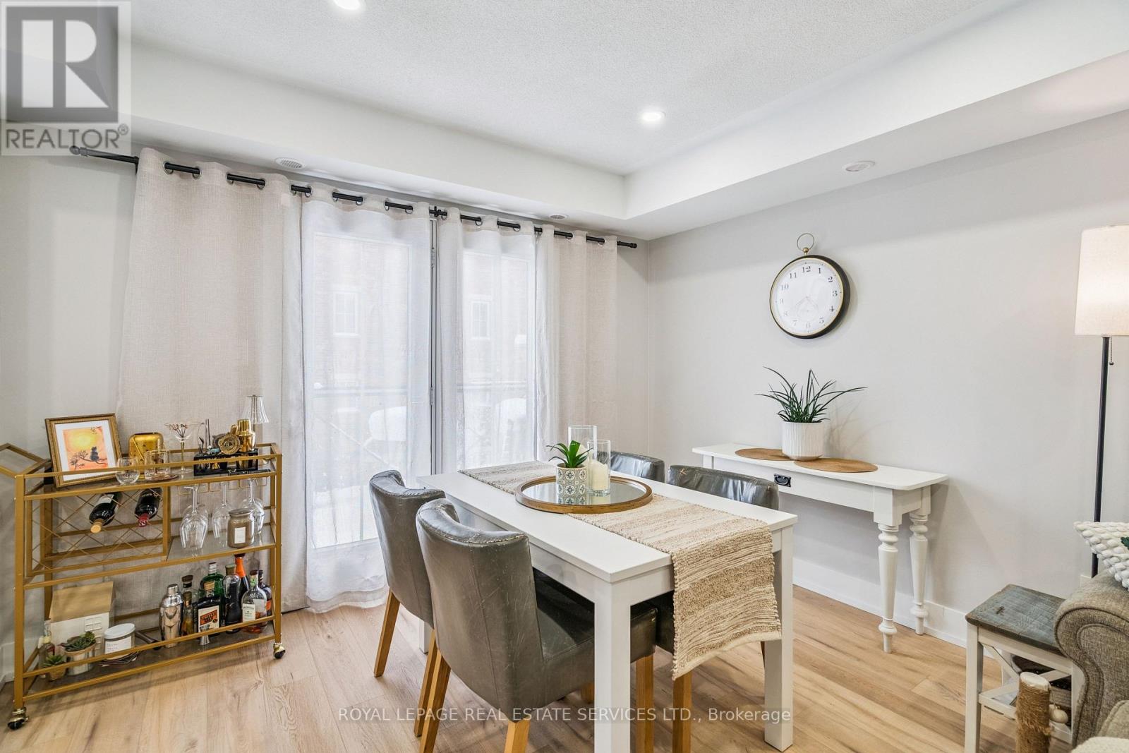 9 - 2444 Post Road, Oakville, Ontario  L6H 0J2 - Photo 4 - W12708974