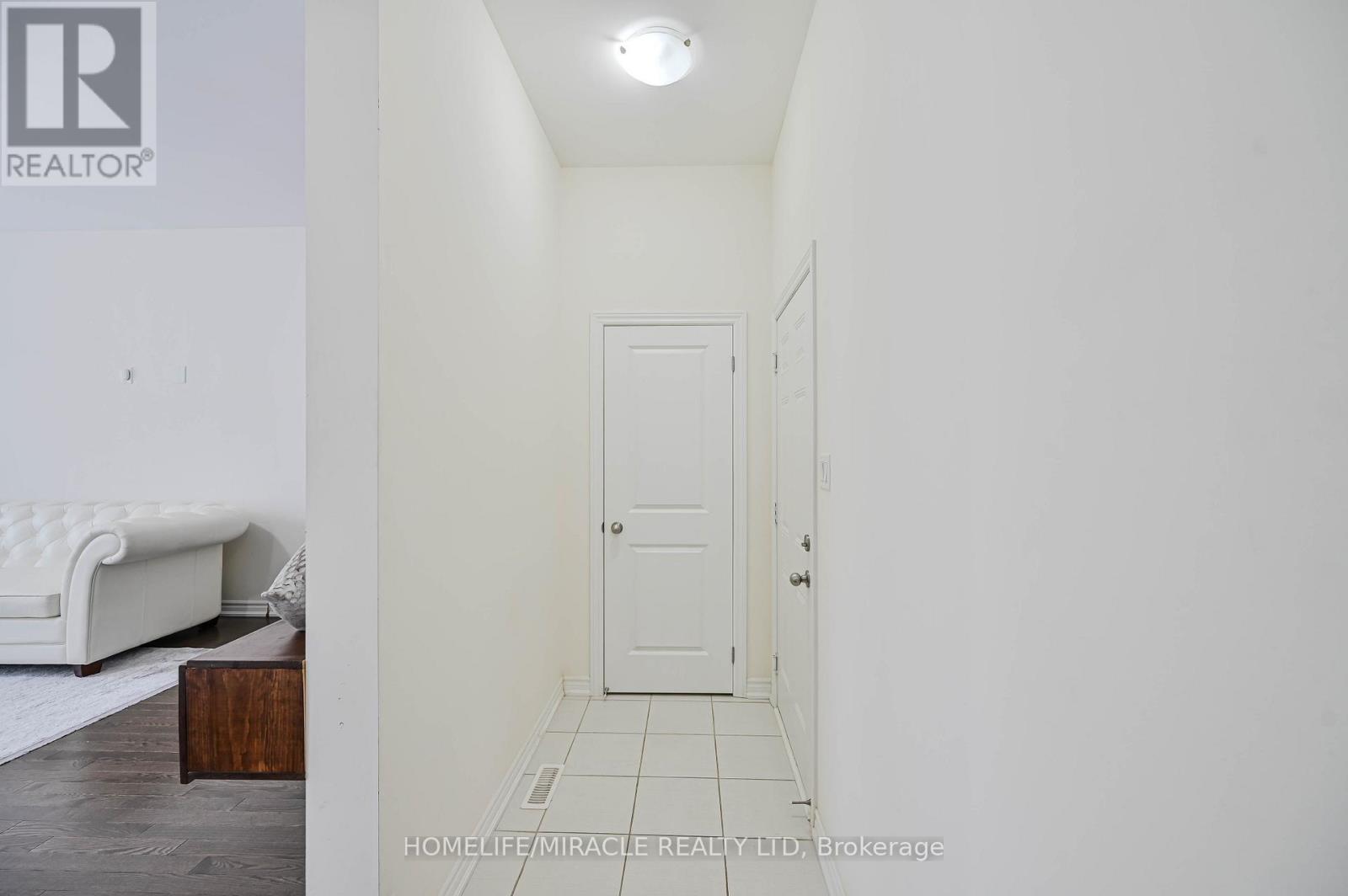 42 Truffle Court, Brampton, Ontario  L7A 5A6 - Photo 16 - W12709002