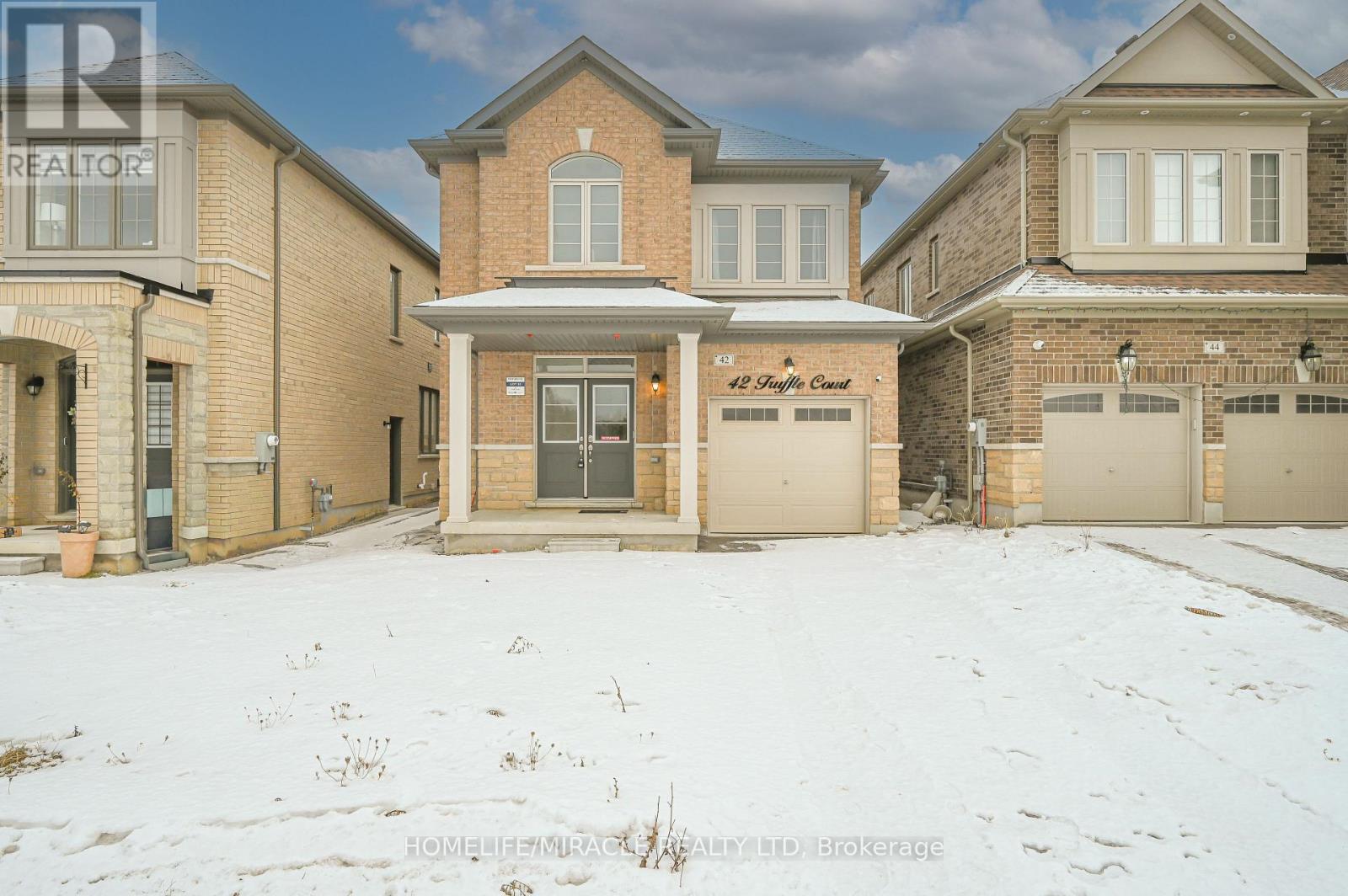 42 Truffle Court, Brampton, Ontario  L7A 5A6 - Photo 2 - W12709002