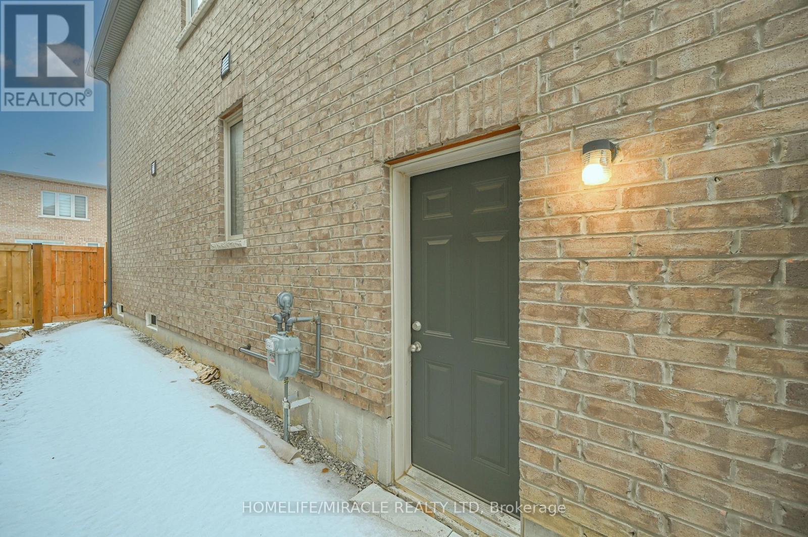 42 Truffle Court, Brampton, Ontario  L7A 5A6 - Photo 35 - W12709002