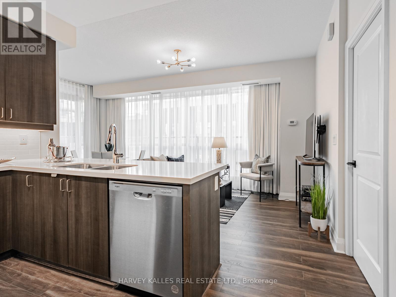 303 - 1185 The Queensway Avenue, Toronto, Ontario  M8Z 0C6 - Photo 5 - W12709012