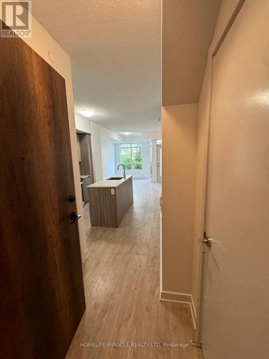 112 - 251 Manitoba Street, Toronto, Ontario  M8Y 4G9 - Photo 3 - W12709014