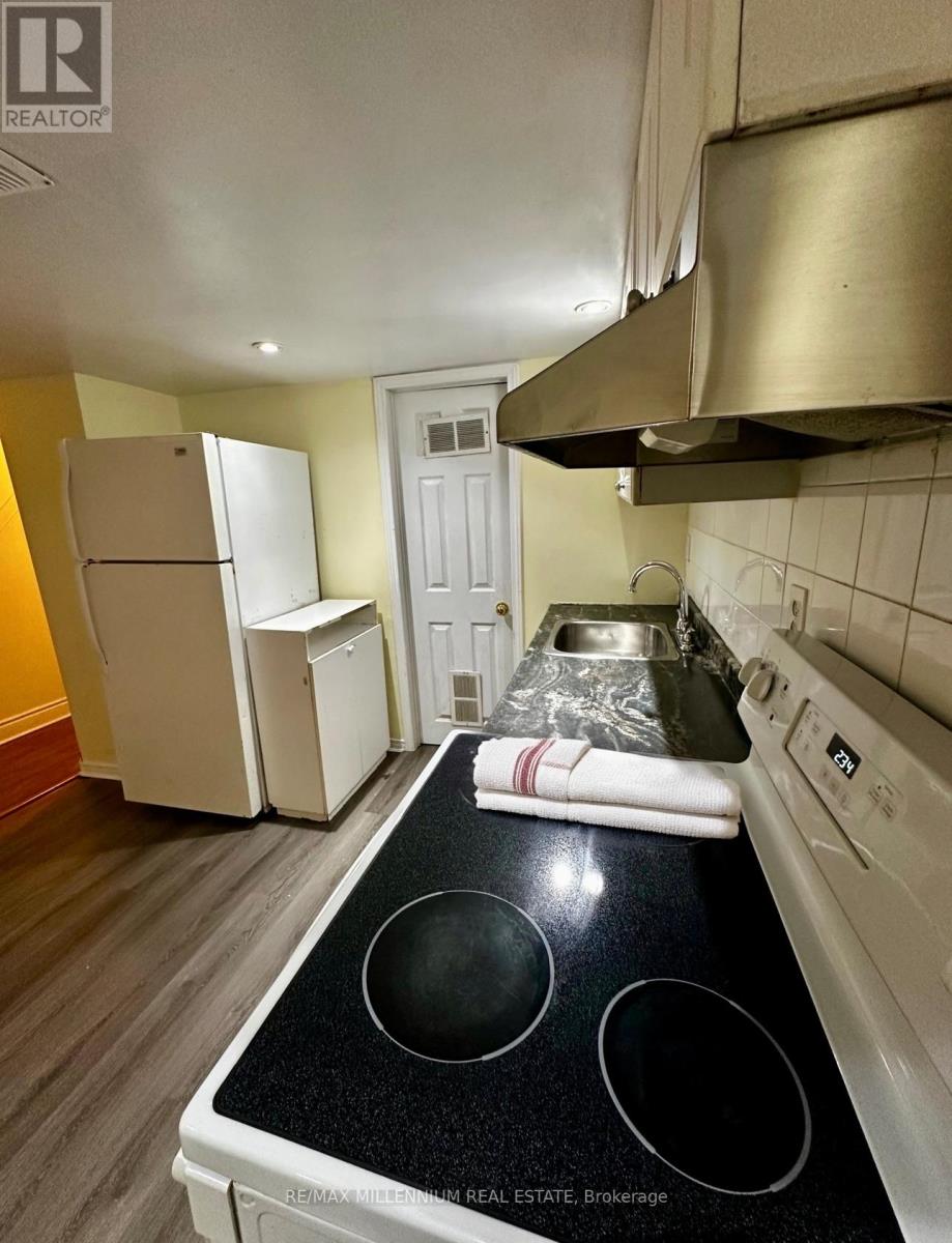 74 Shady Pine Circle, Brampton, Ontario  L6R 1K3 - Photo 17 - W12709034