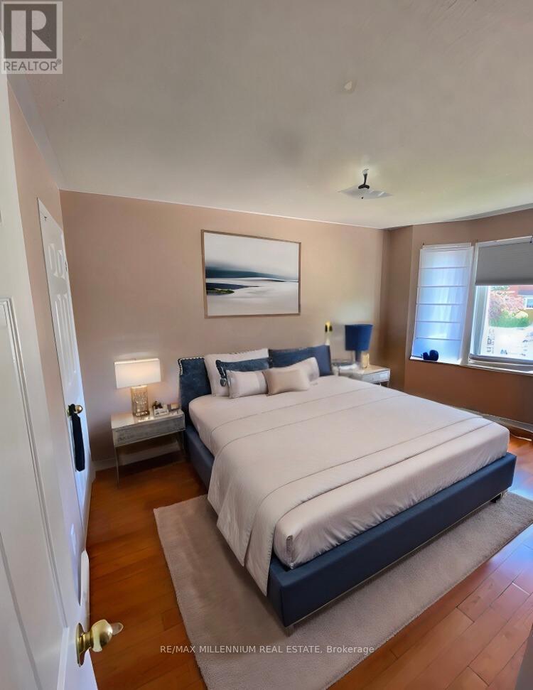 74 Shady Pine Circle, Brampton, Ontario  L6R 1K3 - Photo 4 - W12709034