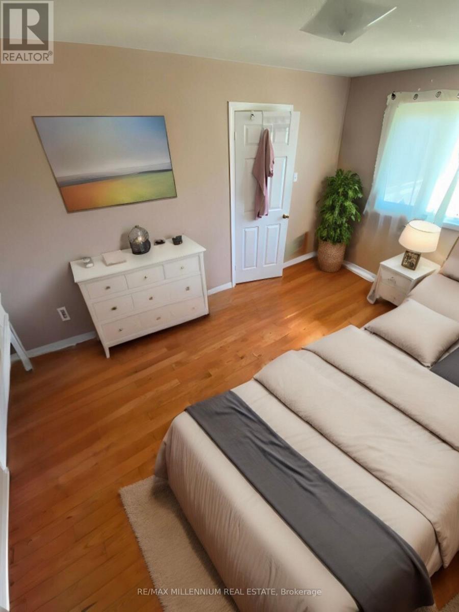 74 Shady Pine Circle, Brampton, Ontario  L6R 1K3 - Photo 7 - W12709034