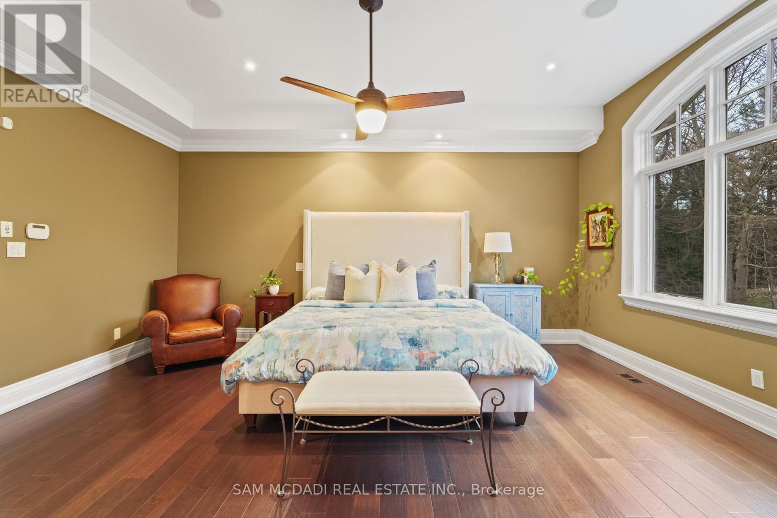 1286 Woodeden Drive, Mississauga, Ontario  L5H 2T6 - Photo 19 - W12709052