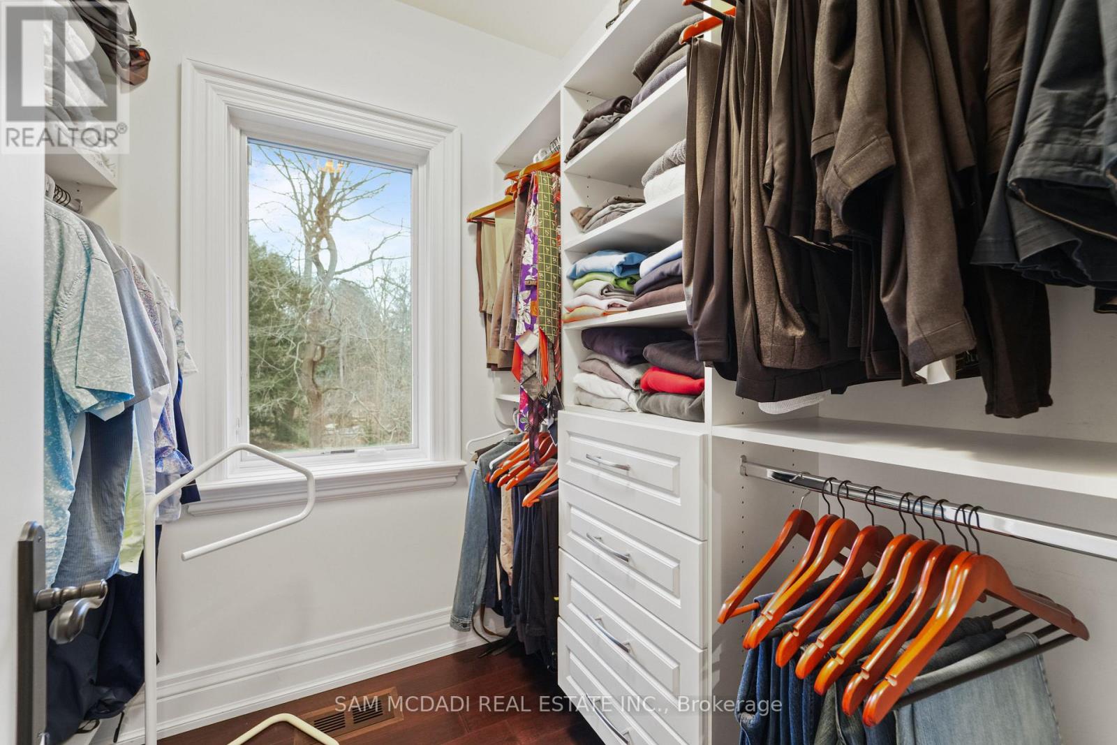 1286 Woodeden Drive, Mississauga, Ontario  L5H 2T6 - Photo 20 - W12709052