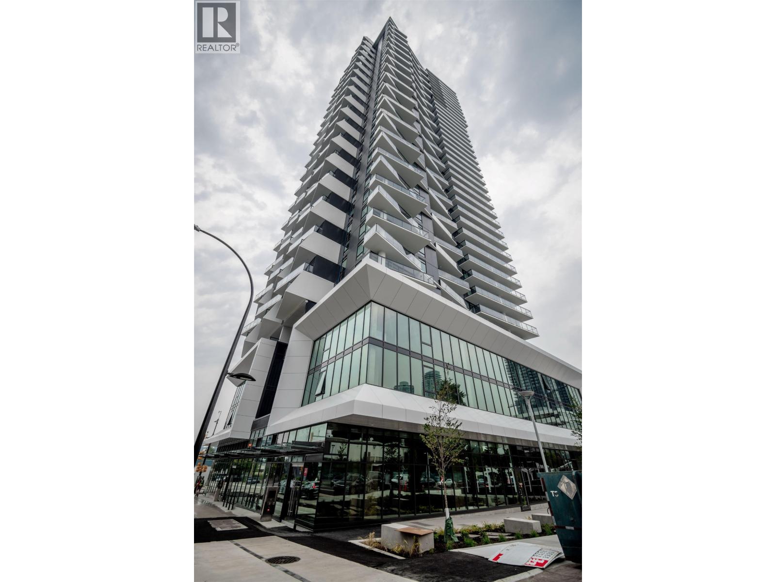 208 4279 Dawson Street, Burnaby, British Columbia  V5C 0N5 - Photo 1 - C8075252