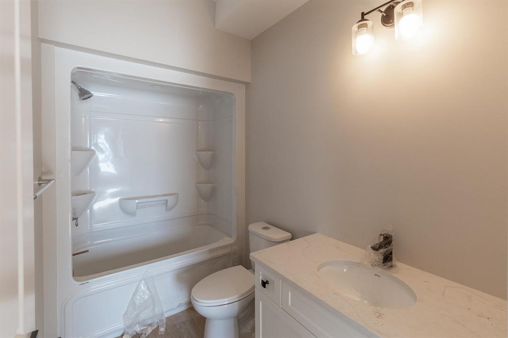 206 Clubhouse Drive, Lorette, Manitoba  R5K 1G9 - Photo 5 - 202523295