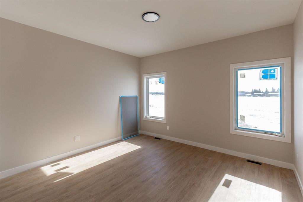 206 Clubhouse Drive, Lorette, Manitoba  R5K 1G9 - Photo 4 - 202523295