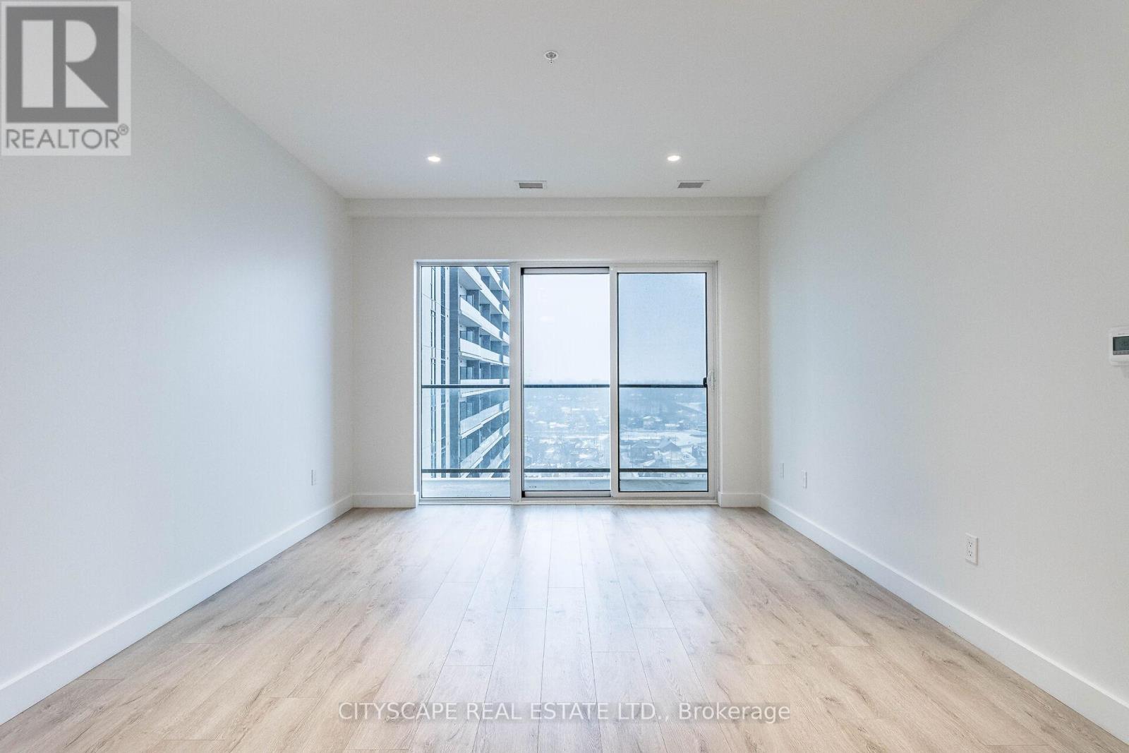 1505 - 15 Glebe Street, Cambridge, Ontario  N1S 0C3 - Photo 13 - X12708934