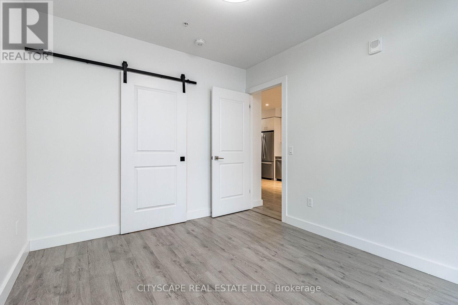 1505 - 15 Glebe Street, Cambridge, Ontario  N1S 0C3 - Photo 19 - X12708934