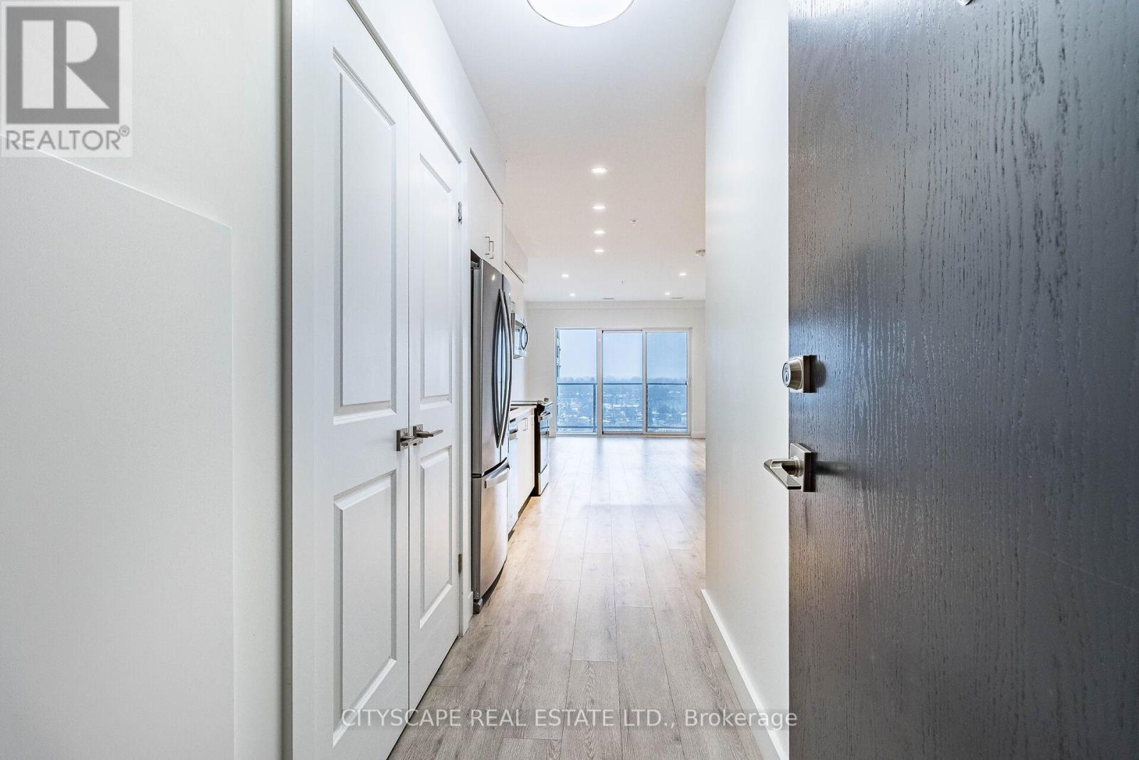 1505 - 15 Glebe Street, Cambridge, Ontario  N1S 0C3 - Photo 6 - X12708934