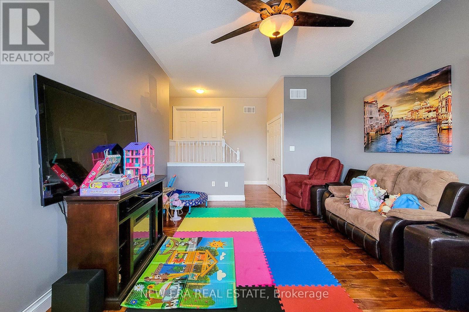 128 Montreal Circle, Hamilton, Ontario  L8E 0C8 - Photo 26 - X12708982