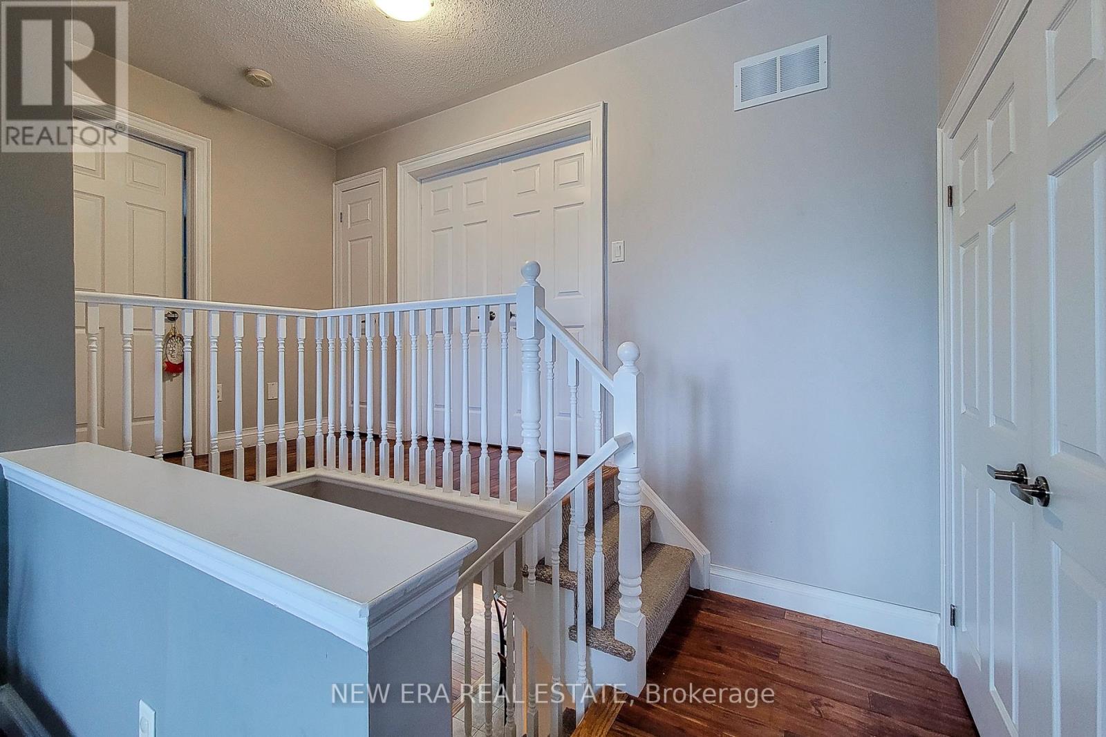 128 Montreal Circle, Hamilton, Ontario  L8E 0C8 - Photo 27 - X12708982