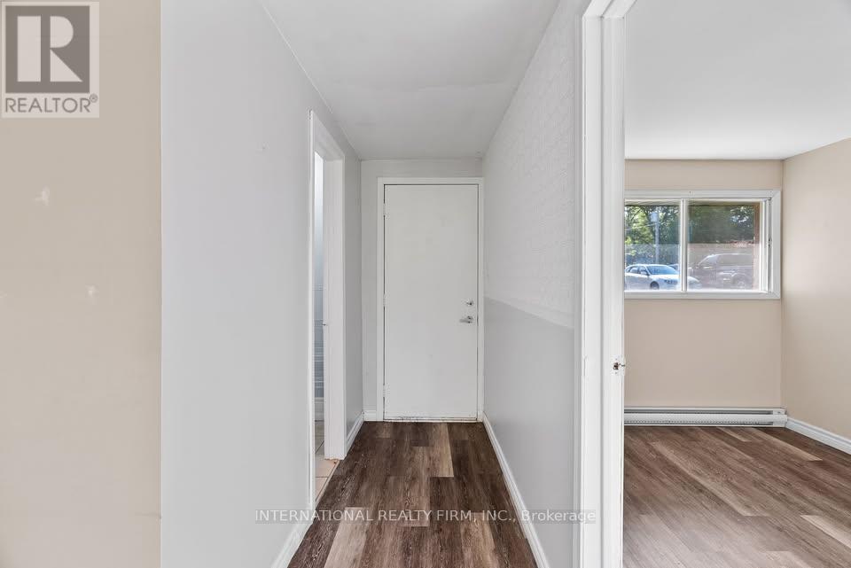 9921 Superior Street, Lambton Shores, Ontario  N0M 2L0 - Photo 8 - X12709084