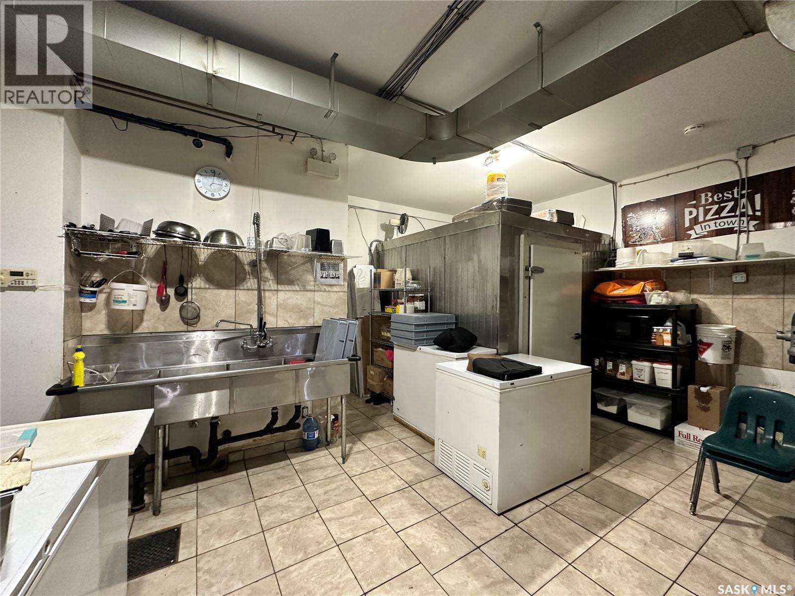 1202 22nd Street W, Saskatoon, Saskatchewan  S7M 0S7 - Photo 18 - SK027036