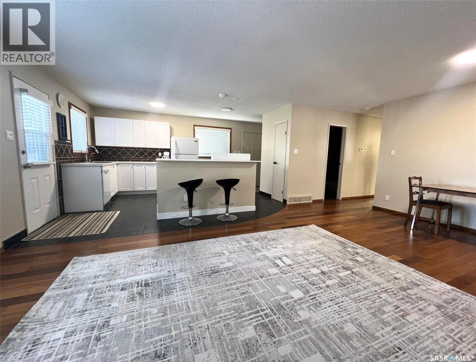 1200 Dahl Street E, Swift Current, Saskatchewan  S9H 3Z3 - Photo 3 - SK026998