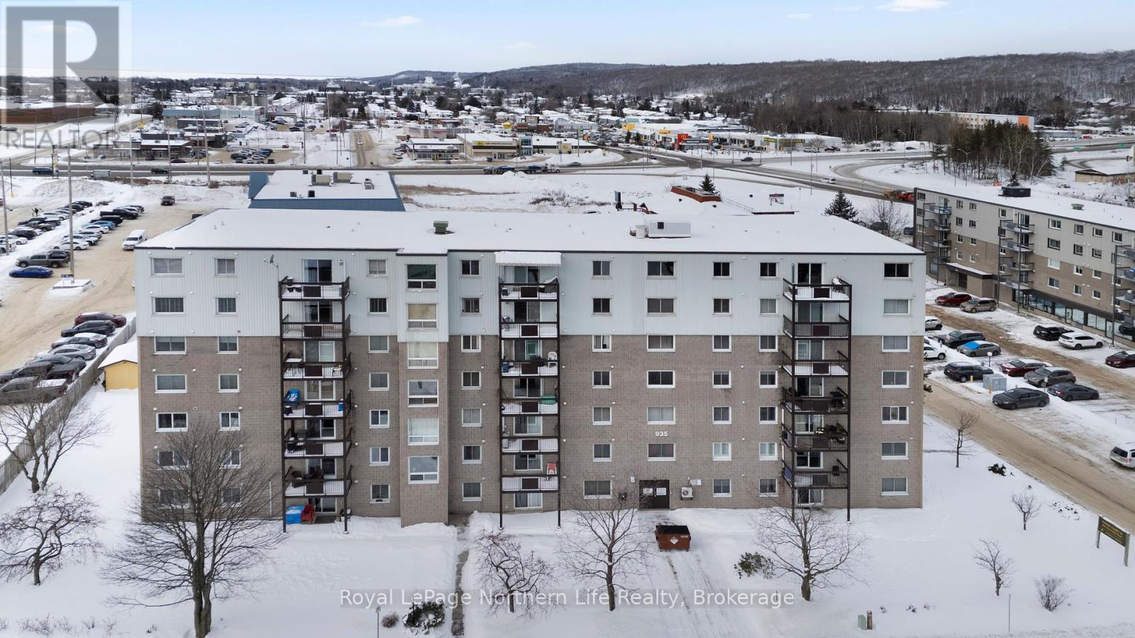 405 - 935 Stockdale Road, North Bay, Ontario  P1B 9L7 - Photo 2 - X12709276