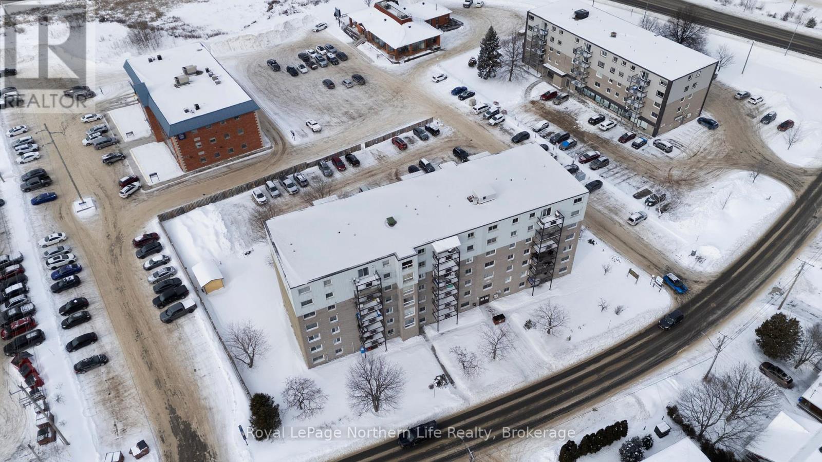 405 - 935 Stockdale Road, North Bay, Ontario  P1B 9L7 - Photo 5 - X12709276