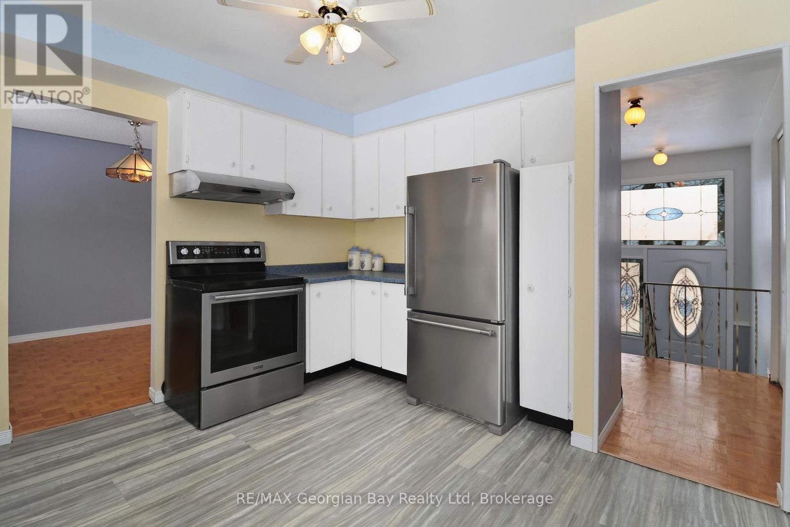 47 Easton Avenue, Tay, Ontario  L0K 1R0 - Photo 12 - S12709170