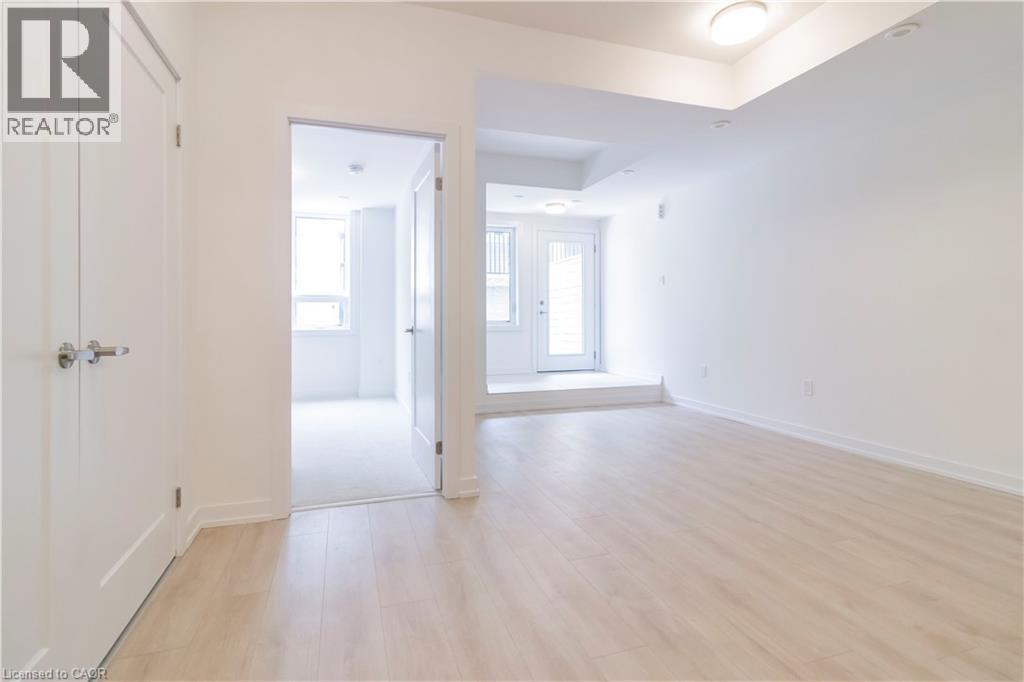 40 Palace Street Unit# M11, Kitchener, Ontario  N2E 0J3 - Photo 11 - 40799228