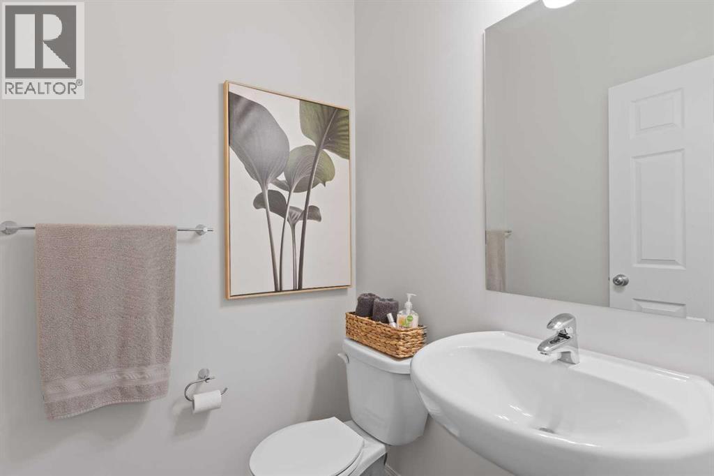 169 Buckskin Way, Cochrane, Alberta  T4C 2R7 - Photo 11 - A2269878