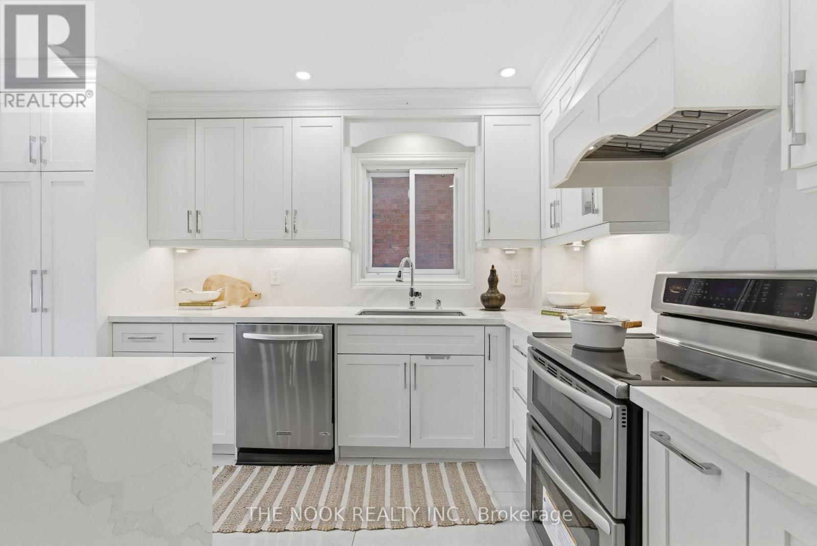 1649 Beaton Way, Pickering (Brock Ridge), Ontario  L1X 1X7 - Photo 11 - E12709220