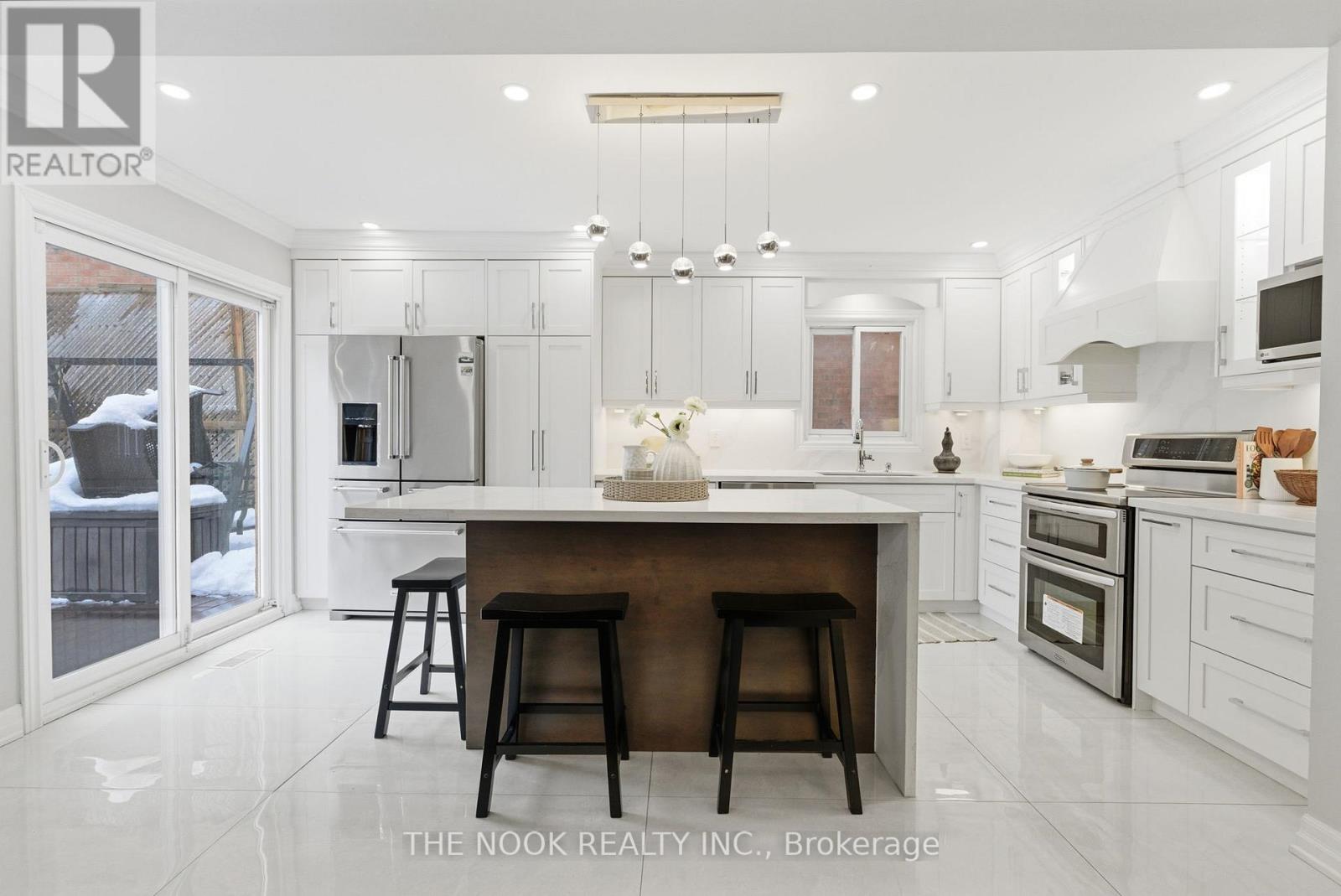 1649 Beaton Way, Pickering (Brock Ridge), Ontario  L1X 1X7 - Photo 9 - E12709220