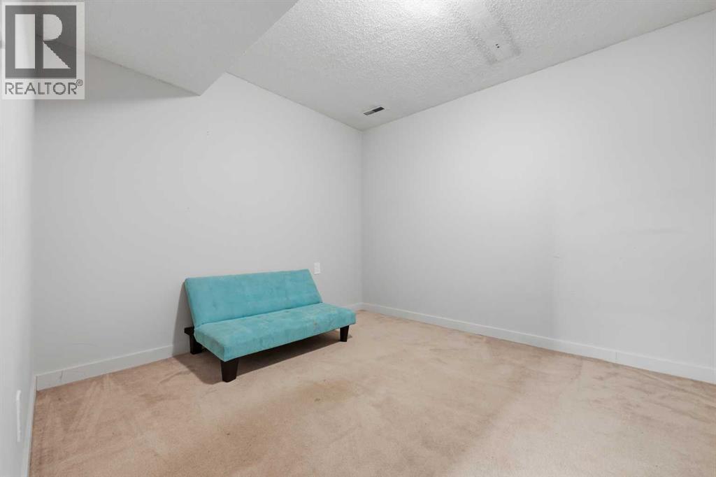 923 Marcombe Drive Ne, Calgary, Alberta  T2A 3H2 - Photo 33 - A2271345