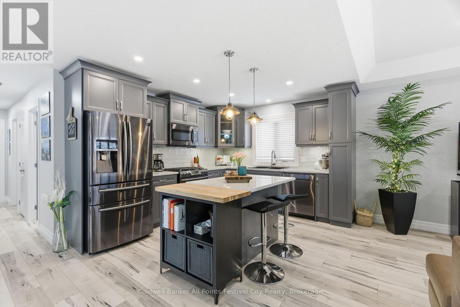 11 Windward Way N, Ashfield-Colborne-Wawanosh (Colborne), Ontario  N7A 0B2 - Photo 13 - X12709254