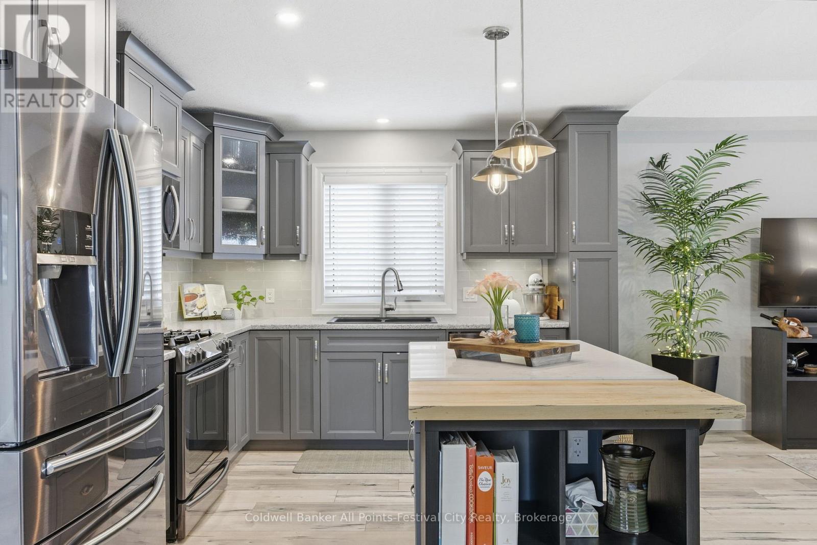 11 Windward Way N, Ashfield-Colborne-Wawanosh (Colborne), Ontario  N7A 0B2 - Photo 14 - X12709254