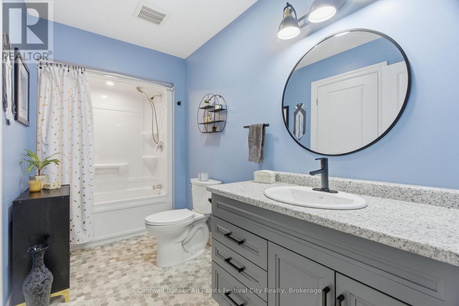 11 Windward Way N, Ashfield-Colborne-Wawanosh (Colborne), Ontario  N7A 0B2 - Photo 18 - X12709254