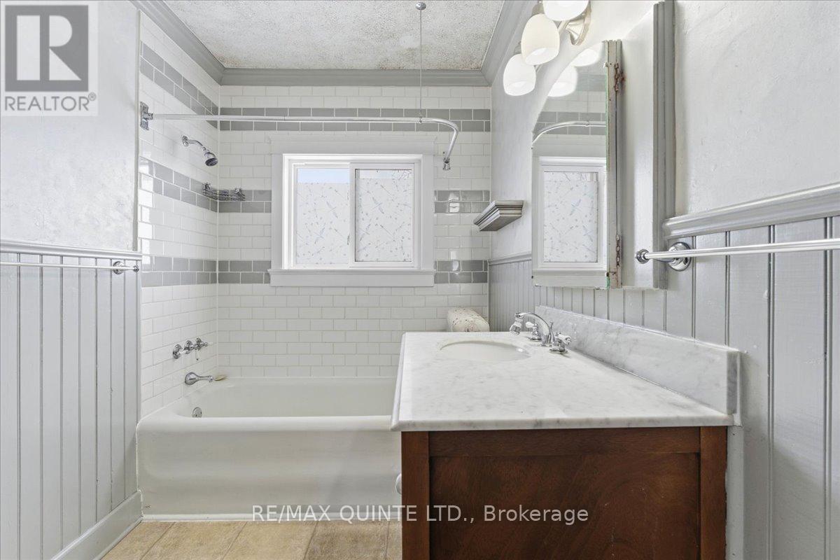 219 East Street, Greater Napanee (Greater Napanee), Ontario  K7R 1T2 - Photo 42 - X12709200