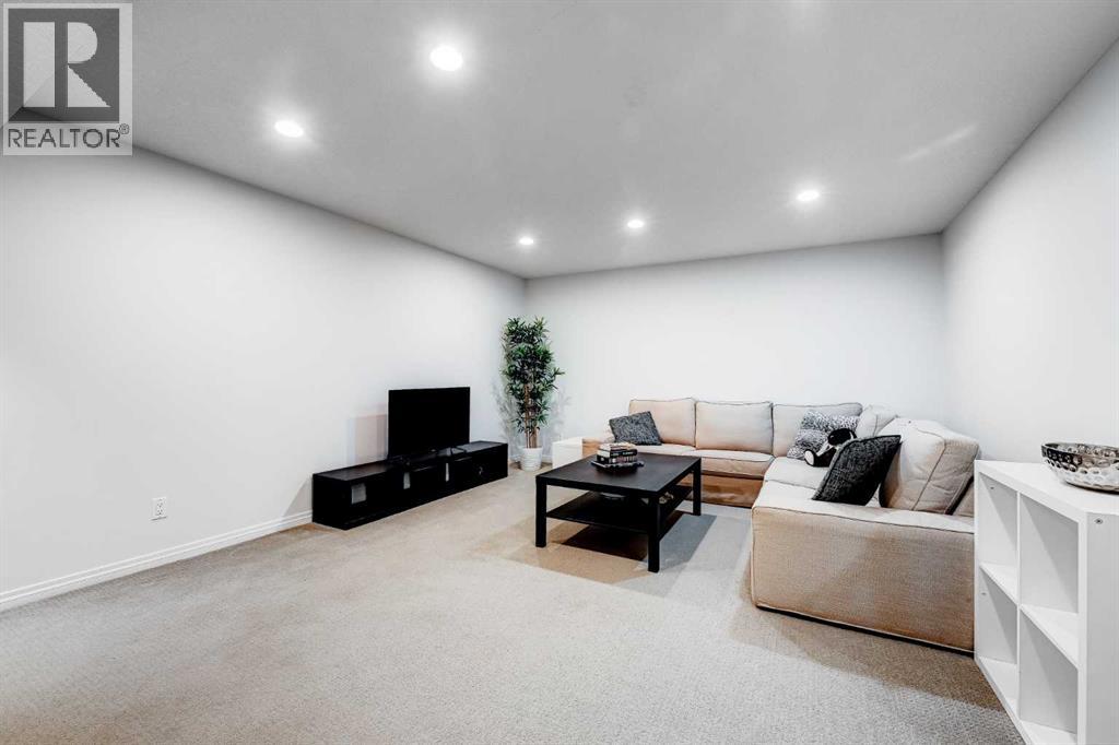 195 Chapalina Terrace Se, Calgary, Alberta  T2X 3X3 - Photo 33 - A2277812
