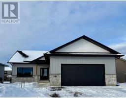 19 JADE AVENUE, Petawawa, Ontario