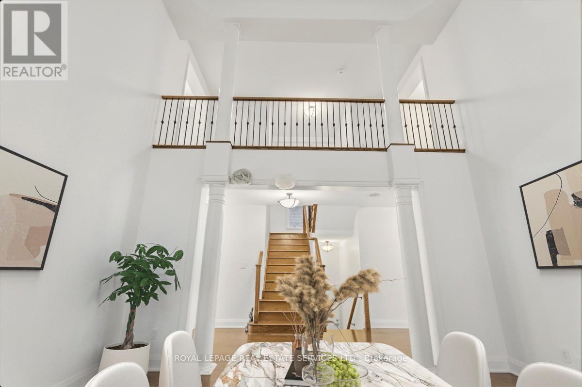 118 Coastline Drive, Brampton (Bram West), Ontario  L6Y 0S4 - Photo 6 - W12693648