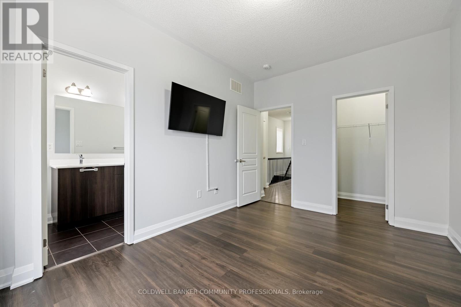 193 Huguenot Road, Oakville, Ontario  L6H 0L6 - Photo 34 - W12706676