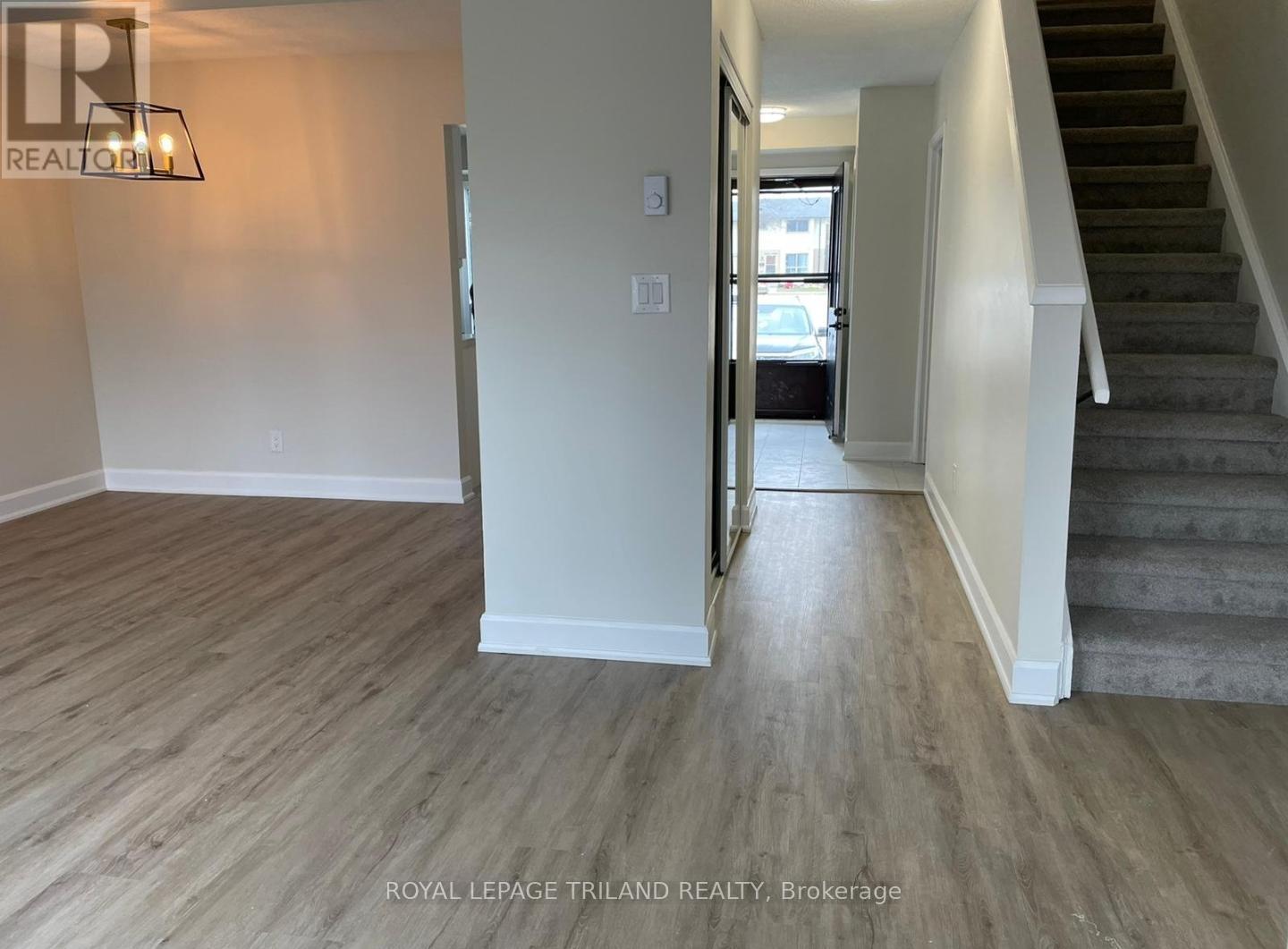 25 - 355 Sandringham Crescent, London South, Ontario  N6C 5K3 - Photo 14 - X12709174