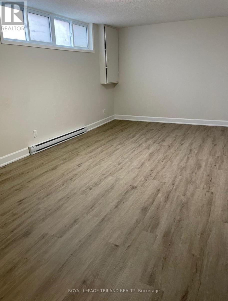 25 - 355 Sandringham Crescent, London South, Ontario  N6C 5K3 - Photo 32 - X12709174