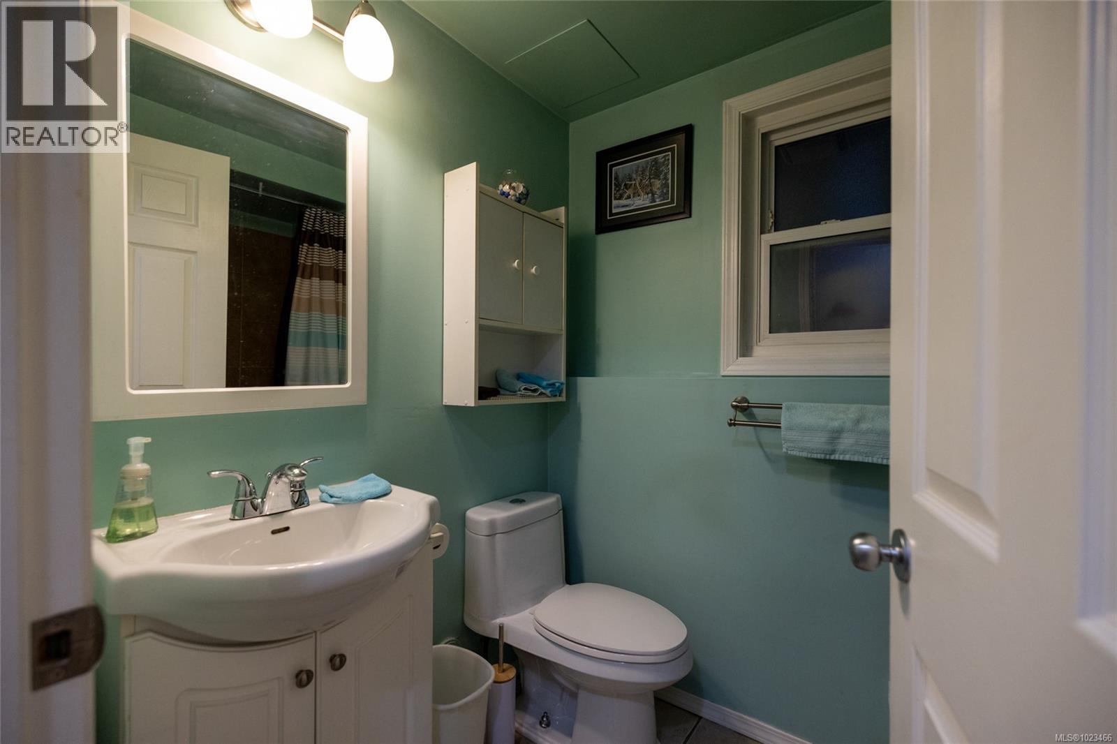 9494 Scott St, Port Hardy, British Columbia  V0N 2P0 - Photo 13 - 1023466