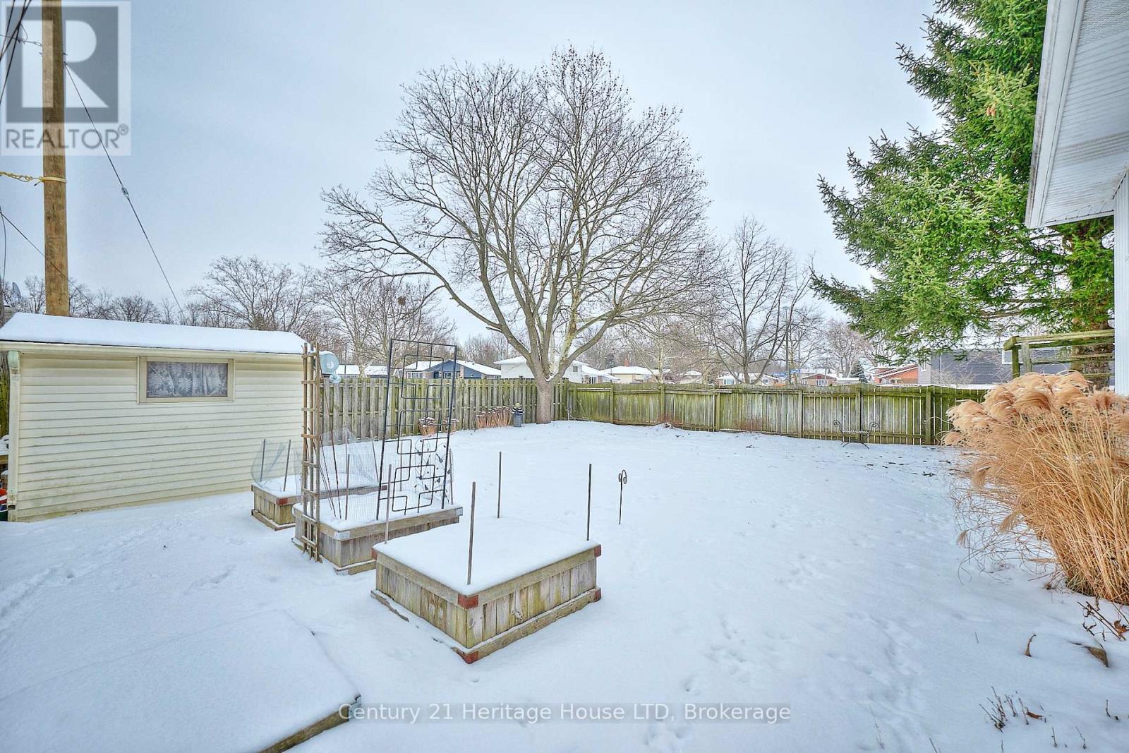 3112 Ussher Street, Niagara Falls, Ontario  L2G 6M2 - Photo 41 - X12666274