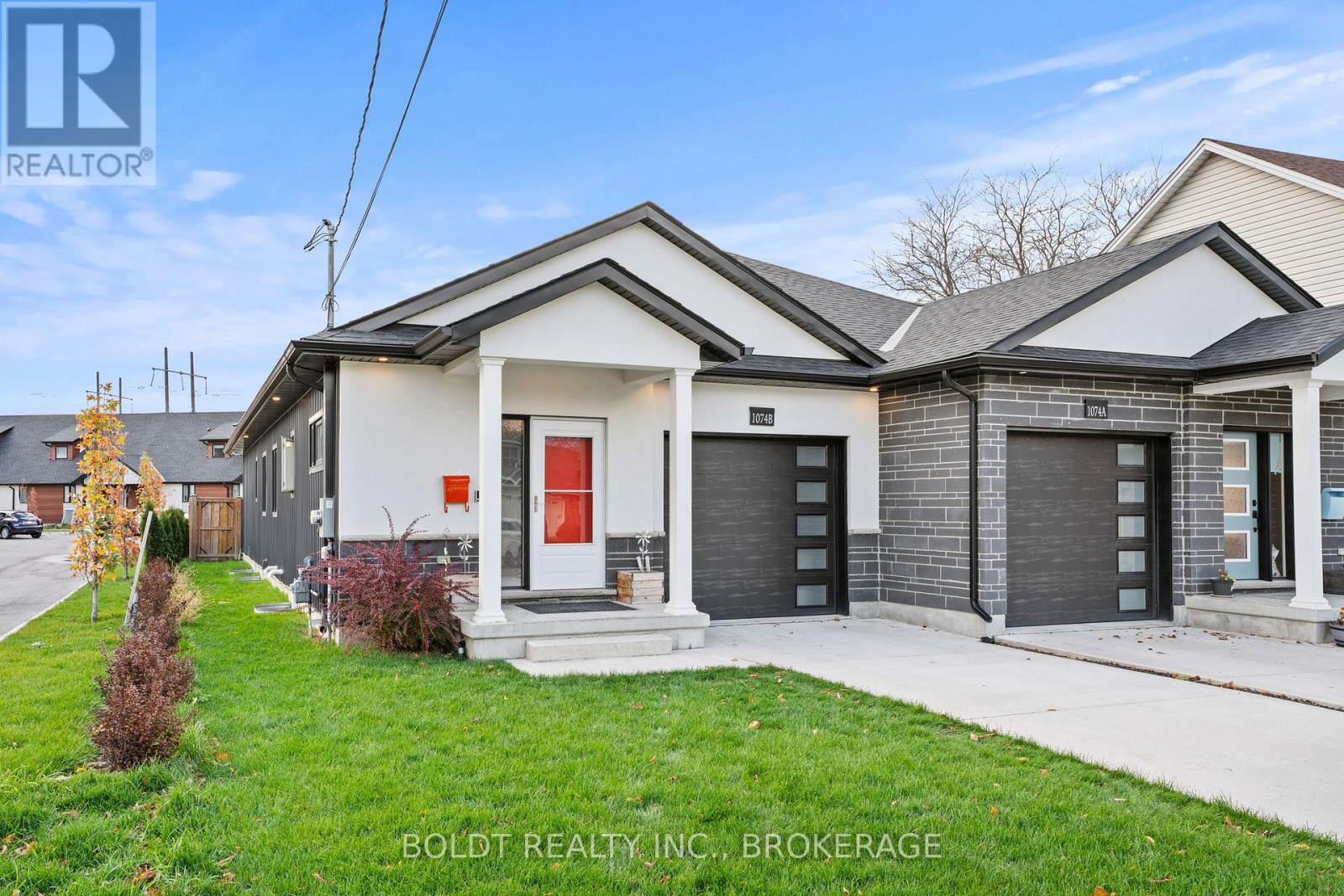 1074b Vansickle Road N, St. Catharines (Grapeview), Ontario  L2S 2X3 - Photo 2 - X12709346