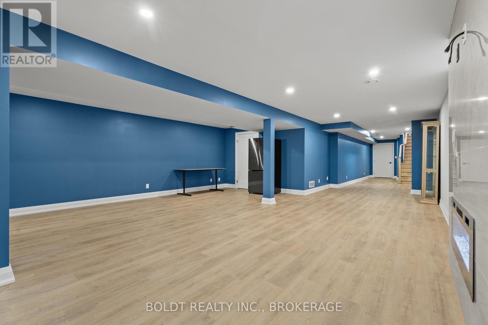 1074b Vansickle Road N, St. Catharines (Grapeview), Ontario  L2S 2X3 - Photo 27 - X12709346